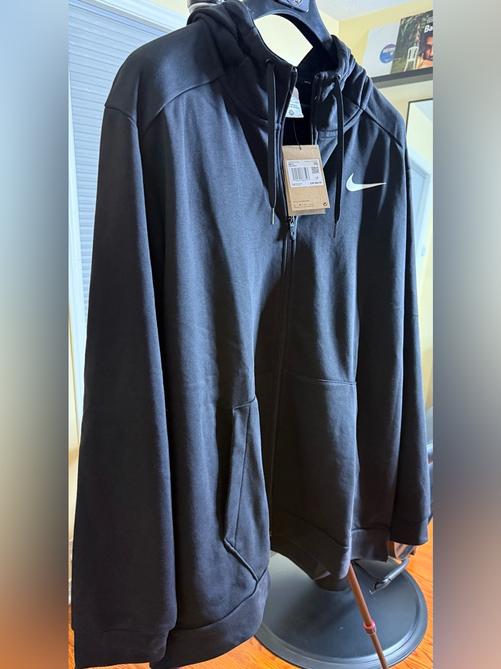 Beautiful Nike Black Full-Zip Hooded Sweatshirt!!!